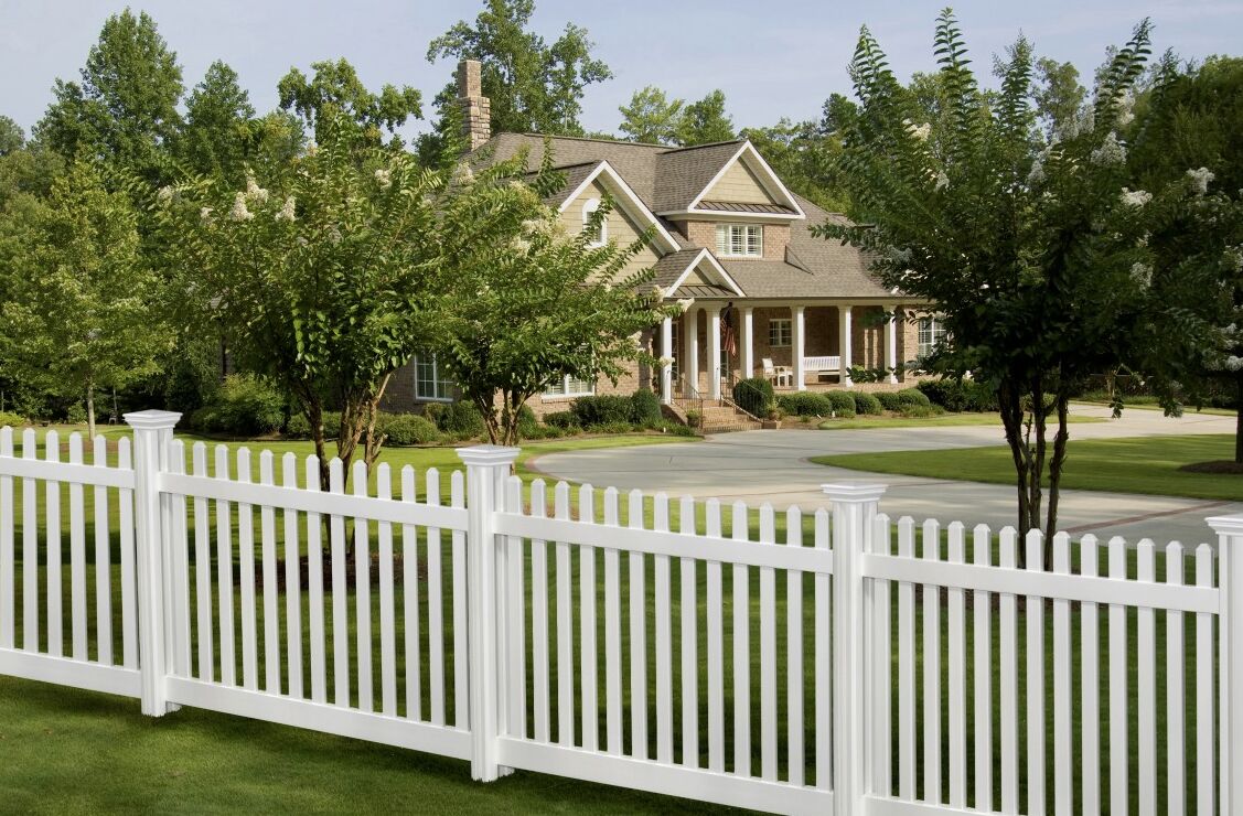 Professional fence installation in Greeneville, Tennessee